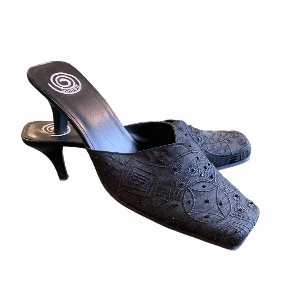 NWT NWOB Chicos Flamenco Black Beaded Square Toe Low Kitten Heel Mules Shoes 7
